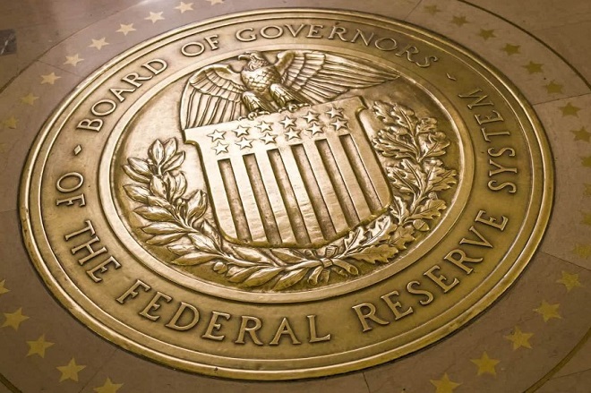 H Fed μείωσε τα επιτόκια για να στηρίξει την ανάπτυξη στις ΗΠΑ