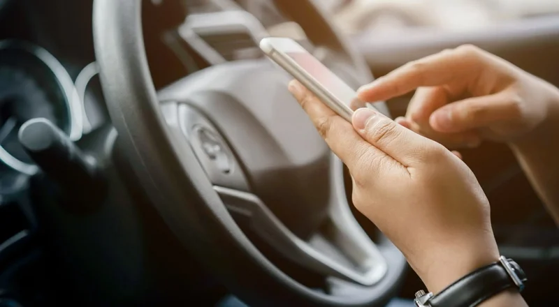 Ψηφιακές άδειες οδήγησης -στο κινητό τηλέφωνο- ετοιμάζει η Ευρώπη